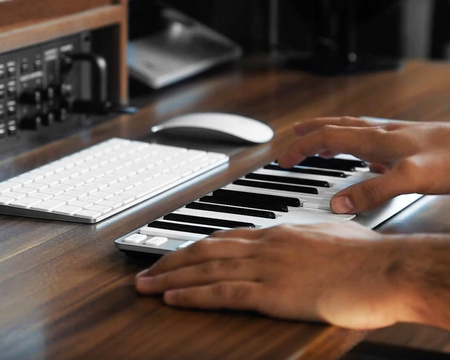 ESI xKey 25 - kontroler MIDI