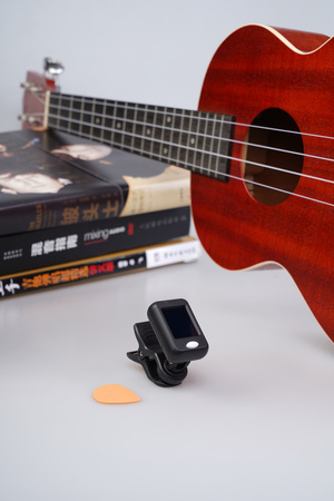 Joyo JT 09 - tuner elektroniczny