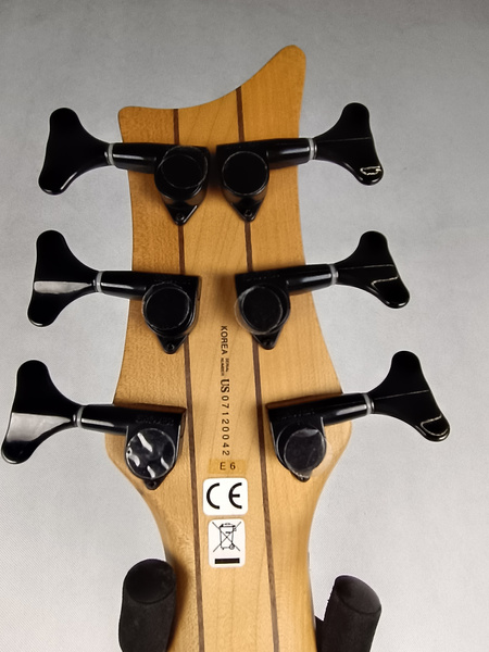 Dean Edge 6W/EMGs  - gitara basowa - Powystawowa