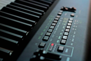 Ketron GP1 - pianino cyfrowe + podstawa z głośnikami