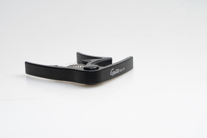 Guitto GGC-06 SL - kapodaster do gitary akustycznej / elektrycznej