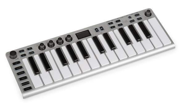 ESI xSynth - syntezator cyfrowy