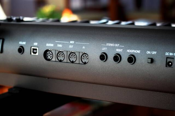 Ketron GP1 - pianino cyfrowe + podstawa z głośnikami