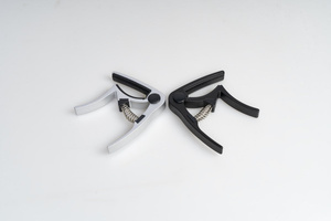 Guitto GGC-06 SL - kapodaster do gitary akustycznej / elektrycznej