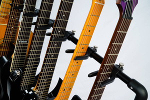 Guitto GGS-11 - statyw na 7 gitar, rack